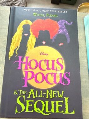 Disney Hocus Pocus & The All-New Sequel - Black Cover with Bright Artwork
